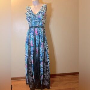 Lilly Pulitzer Janette Maxi Dress Maldives Hype It Up. Mannequin is size 6.